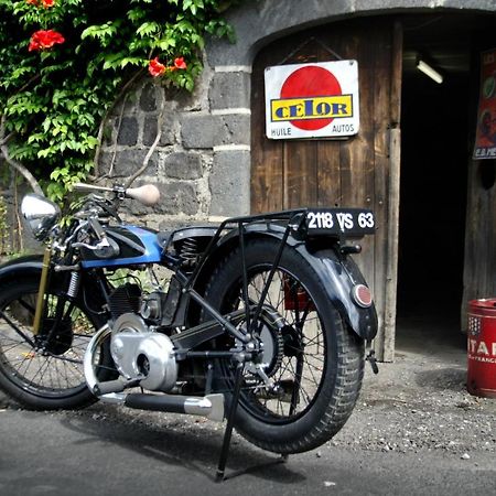 La voie romaine Ceyssat Extérieur photo