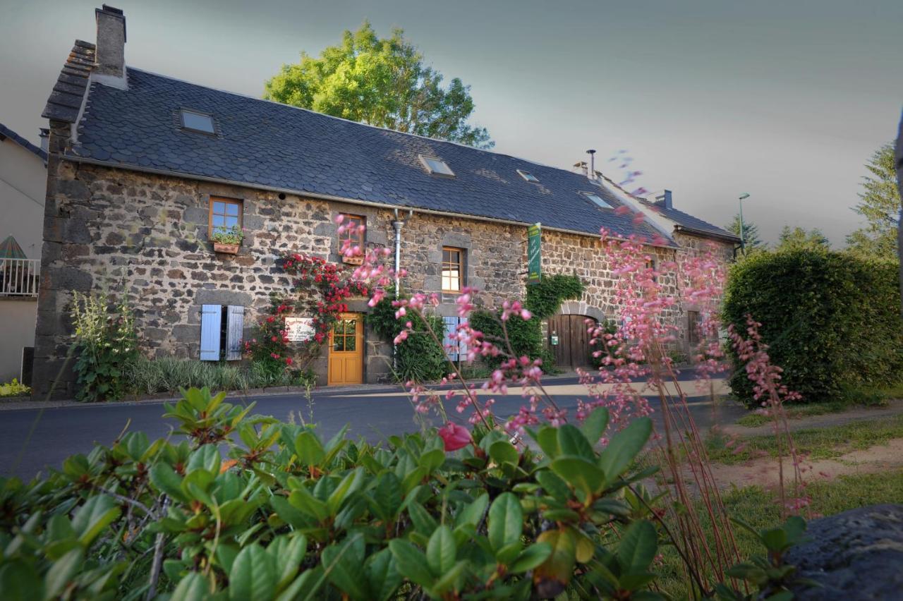 La voie romaine Ceyssat Extérieur photo